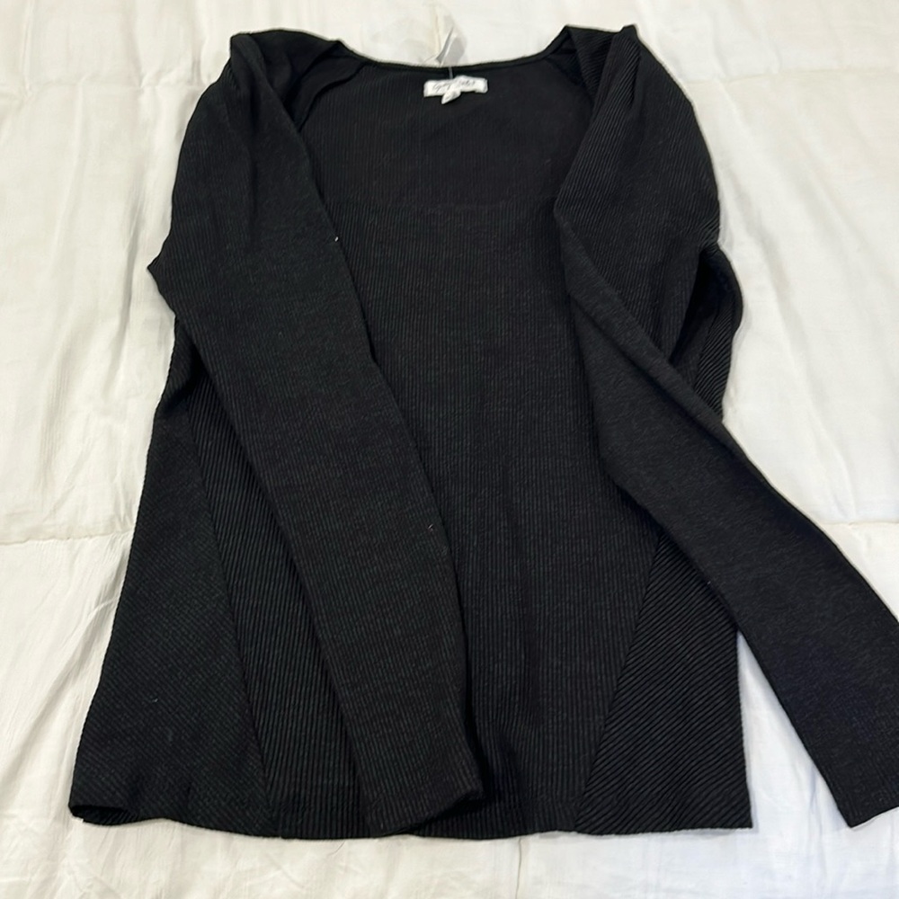 Black top long sleeve